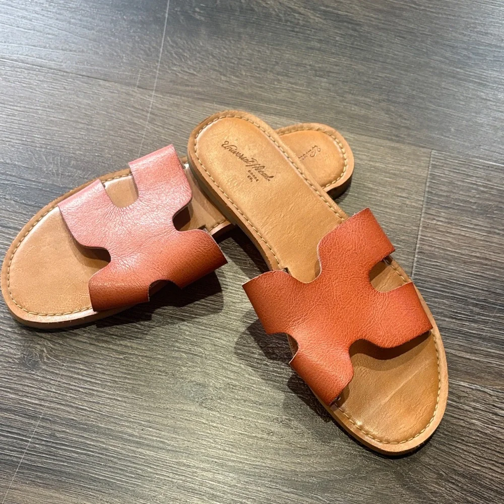 Universal Thread Leather Slide Sandals - Picture 1 of 5